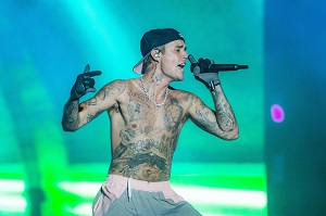 justin bieber and hipgnosis reach a whooping $200 million deal