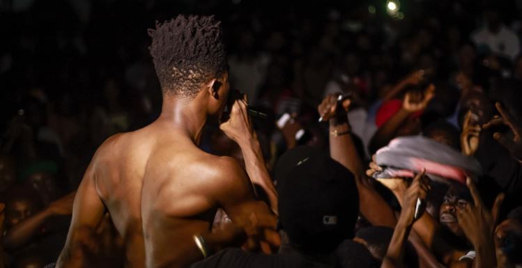 Kwesi Arthur – Apaeyen (We’re Hungry)