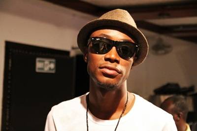 e.l thrills fans with electrifying performances at the camden assembly