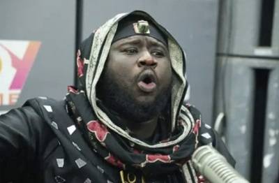 ajagurajah says he wishes he had stayed silent about criss waddle
