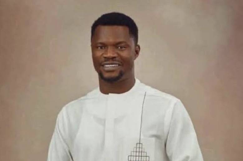 toluwanisings dies family confirms death of popular nigerian gospel singer as tributes pour in
